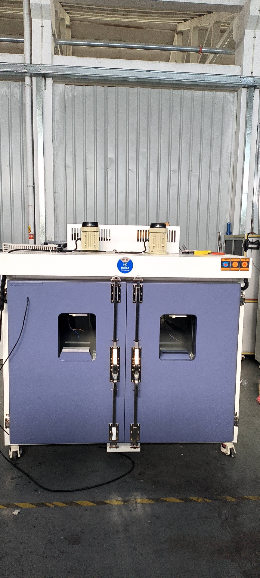 鼓風(fēng)干燥烘箱